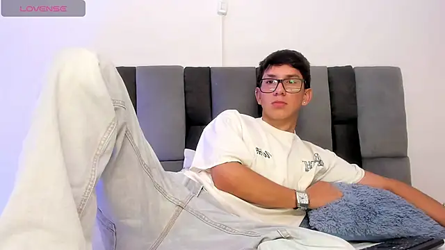 Adrien silex online show from 04-15-26, 04:55