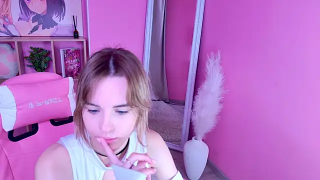 Tessa Shy  online show from 06-02-26, 01:44