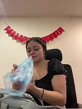 Selene  Ferrer online show from 04-23-26, 01:13