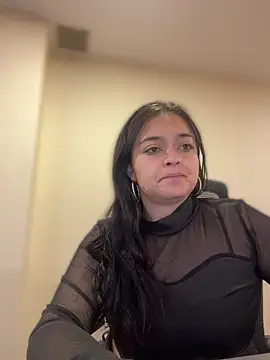 Snapshot of Selene__Ferrer chatting on 06-17-26, 01:21 Selene Ferrer online show from 06-17-26, 01:21