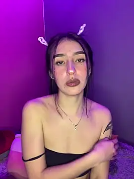 NickieCute- online show from 05-01-26, 02:05