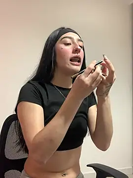NickieCute- online show from 04-22-26, 08:26