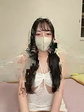 Snapshot of seira6666 chatting on 05-12-26, 04:46 seira6666 online show from 05-12-26, 04:46