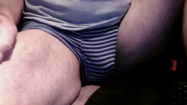 Snapshot of mannohmann5 chatting on 04-13-26, 06:45 mannohmann5 online show from 04-13-26, 06:45