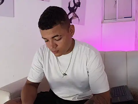 Dante  jons online show from 05-14-26, 03:25