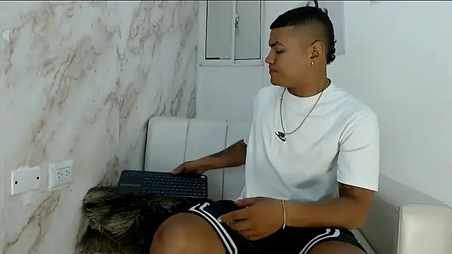 Dante  jons online show from 05-25-26, 03:50
