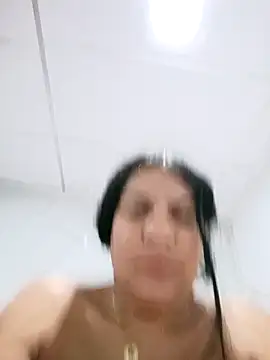 Valentinamorena online show from 04-13-26, 08:57