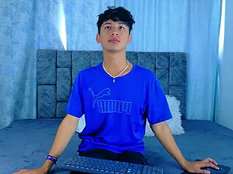 IhanKing online show from 05-17-26, 06:19
