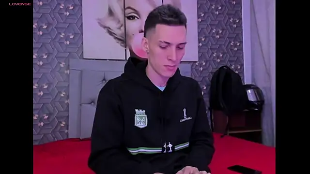 Danny Farret online show from 04-14-26, 01:27