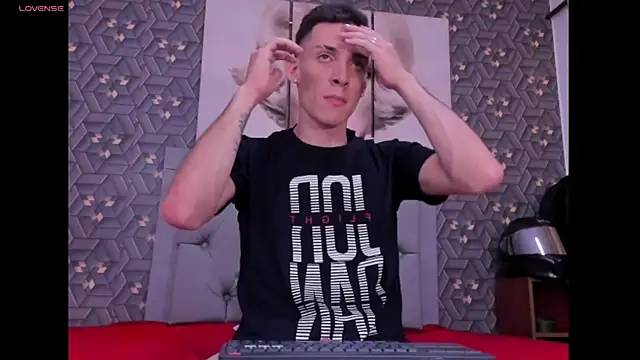 Danny Farret online show from 04-15-26, 02:21