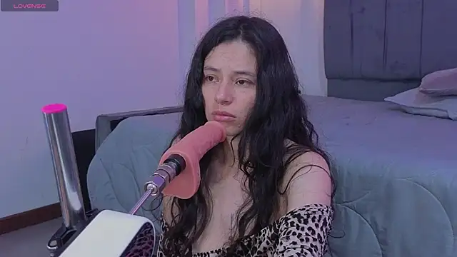 Samantha bloww1 online show from 04-28-26, 03:44