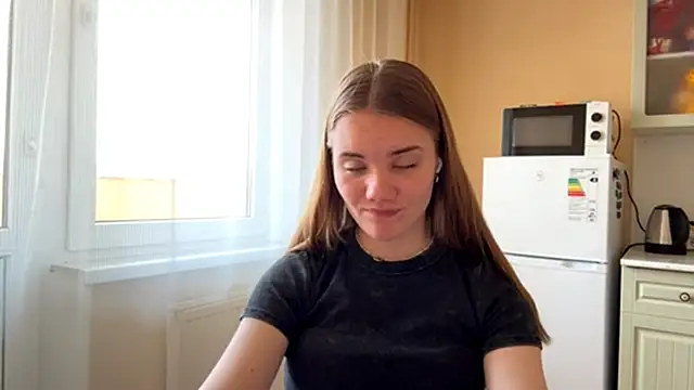Snapshot of doana_bebriti chatting on 05-11-26, 01:12 doana bebriti online show from 05-11-26, 01:12