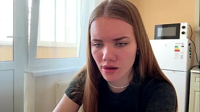 Snapshot of doana_bebriti chatting on 05-21-26, 12:24 doana bebriti online show from 05-21-26, 12:24