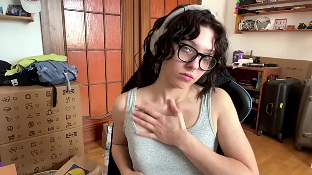 PillowPeachX online show from 05-23-26, 10:03