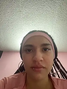 Snapshot of lia_ec chatting on 06-22-26, 03:42 lia ec online show from 06-22-26, 03:42
