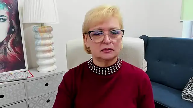 luna xfantasy online show from 05-13-26, 06:31