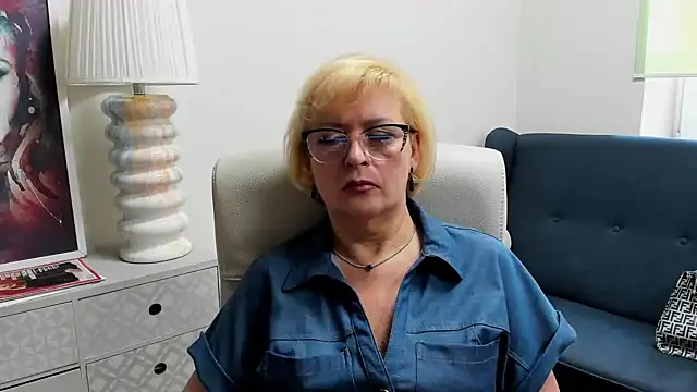 luna xfantasy online show from 05-22-26, 06:33