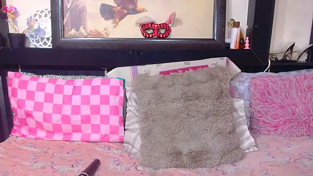 YoungBarbiexx online show from 07-11-26, 09:26