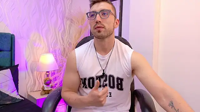 Snapshot of _Ryan_1 chatting on 04-14-26, 01:27 Ryan 1 online show from 04-14-26, 01:27