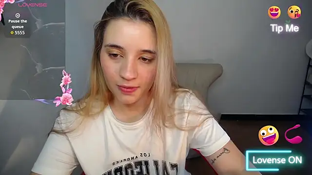 Snapshot of Ambar_lynn01 chatting on 06-21-26, 08:14 Ambar lynn01 online show from 06-21-26, 08:14
