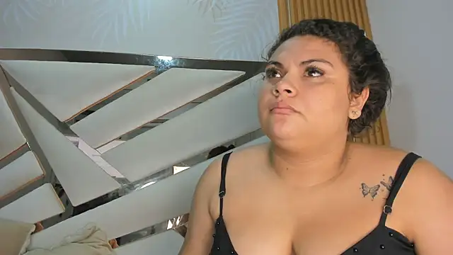 Snapshot of Eimy_Curvy chatting on 05-13-26, 05:14 Eimy Curvy online show from 05-13-26, 05:14