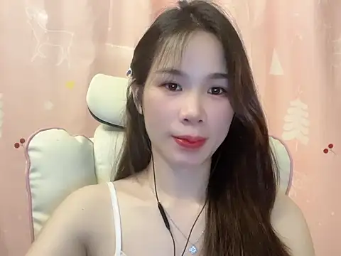 Luna3579 online show from 05-04-26, 03:26
