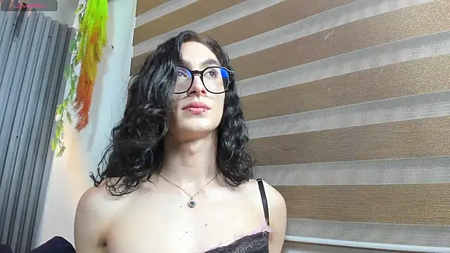 Snapshot of Shammy_rosse chatting on 06-10-26, 10:00 Shammy rosse online show from 06-10-26, 10:00