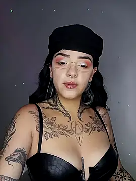 AteneaRockstar04 online show from 04-14-26, 03:22