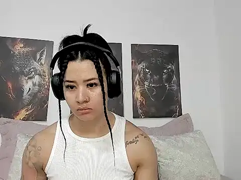 Snapshot of AngelMartinss chatting on 05-12-26, 02:23 AngelMartinss online show from 05-12-26, 02:23