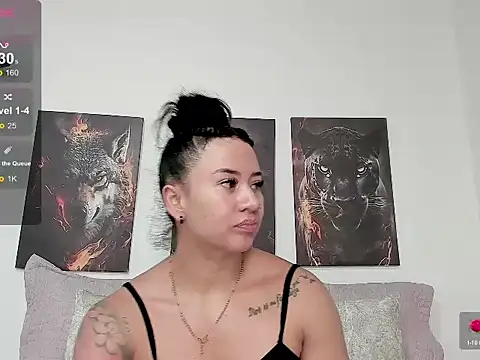 Snapshot of AngelMartinss chatting on 05-01-26, 02:22 AngelMartinss online show from 05-01-26, 02:22