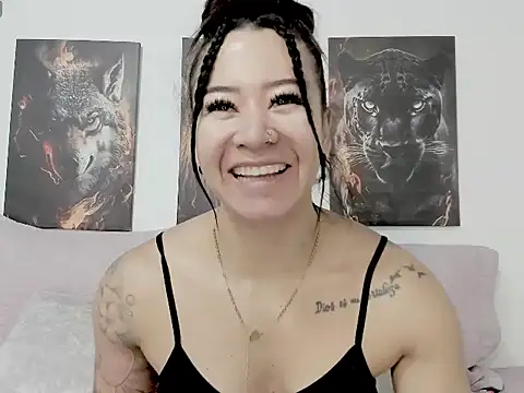 Snapshot of AngelMartinss chatting on 04-25-26, 02:14 AngelMartinss online show from 04-25-26, 02:14