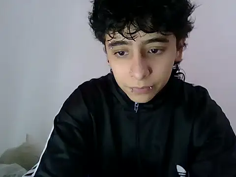 LatinHeatX22 online show from 05-10-26, 06:43