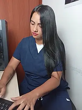 DaniellaGiraldo online show from 05-14-26, 02:03