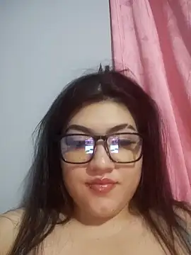 Mia2024 online show from 04-14-26, 04:06