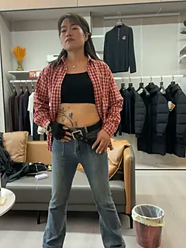 Snapshot of laolao2588 chatting on 04-15-26, 05:24 laolao2588 online show from 04-15-26, 05:24