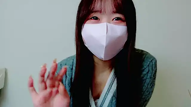 Yuyu xoxo online show from 04-18-26, 05:43