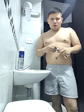 ian charmboy online show from 04-17-26, 06:27