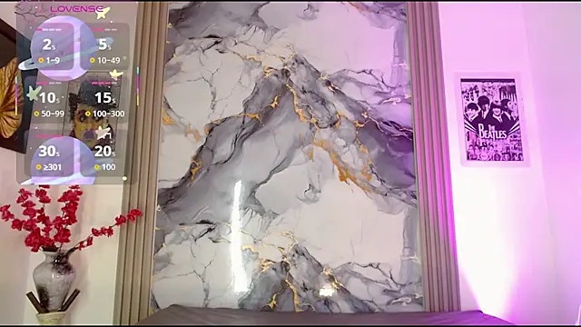 Snapshot of Amanda_Victoria chatting on 04-15-26, 04:07 Amanda Victoria online show from 04-15-26, 04:07