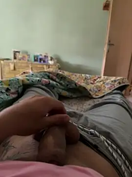 sKizzo69  online show from 04-15-26, 10:32