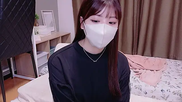 h a n a  online show from 04-22-26, 10:33