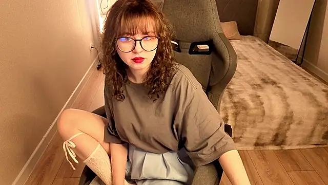 Helen Carson online show from 05-03-26, 01:00