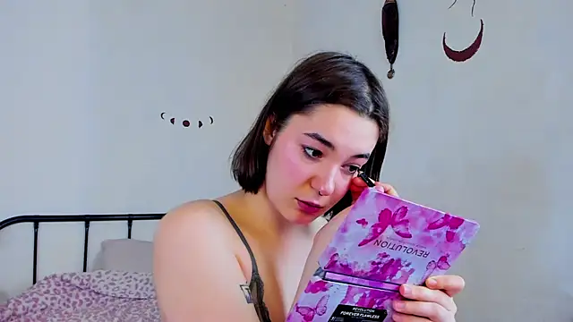 LiyaFly online show from 05-18-26, 05:45