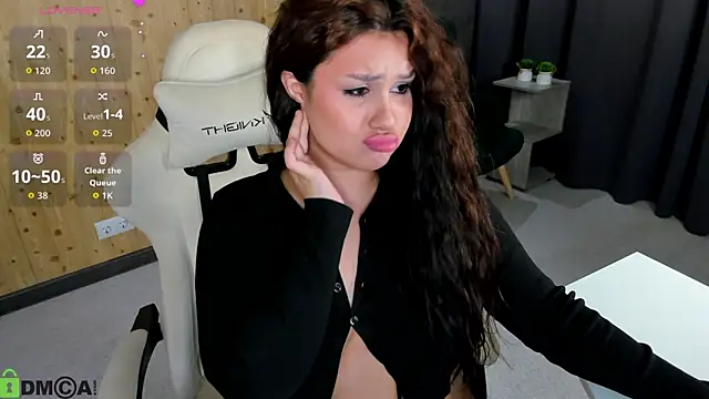 Snapshot of nicolewoss chatting on 06-23-26, 11:30 nicolewoss online show from 06-23-26, 11:30