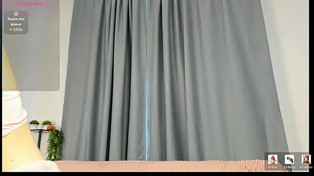 Snapshot of DailaLaleja chatting on 06-18-26, 01:16 DailaLaleja online show from 06-18-26, 01:16