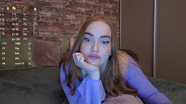Snapshot of LeryKiss chatting on 04-29-26, 01:37 LeryKiss online show from 04-29-26, 01:37