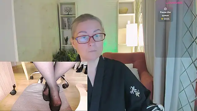 Alexandra Kind online show from 06-28-26, 08:48