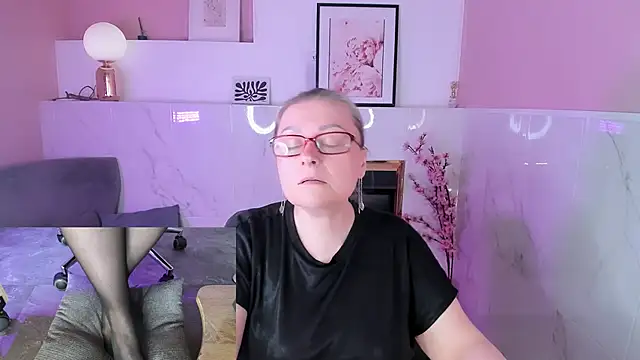 Alexandra Kind online show from 04-22-26, 08:59