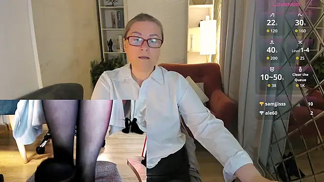 Alexandra Kind online show from 06-18-26, 08:47