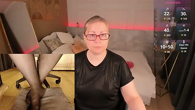 Alexandra Kind online show from 05-23-26, 08:41