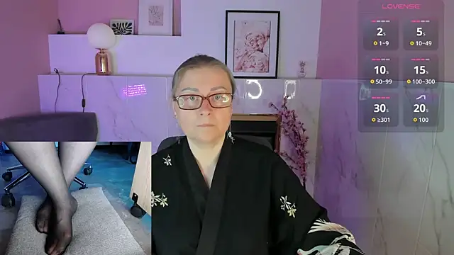 Alexandra Kind online show from 05-08-26, 01:48